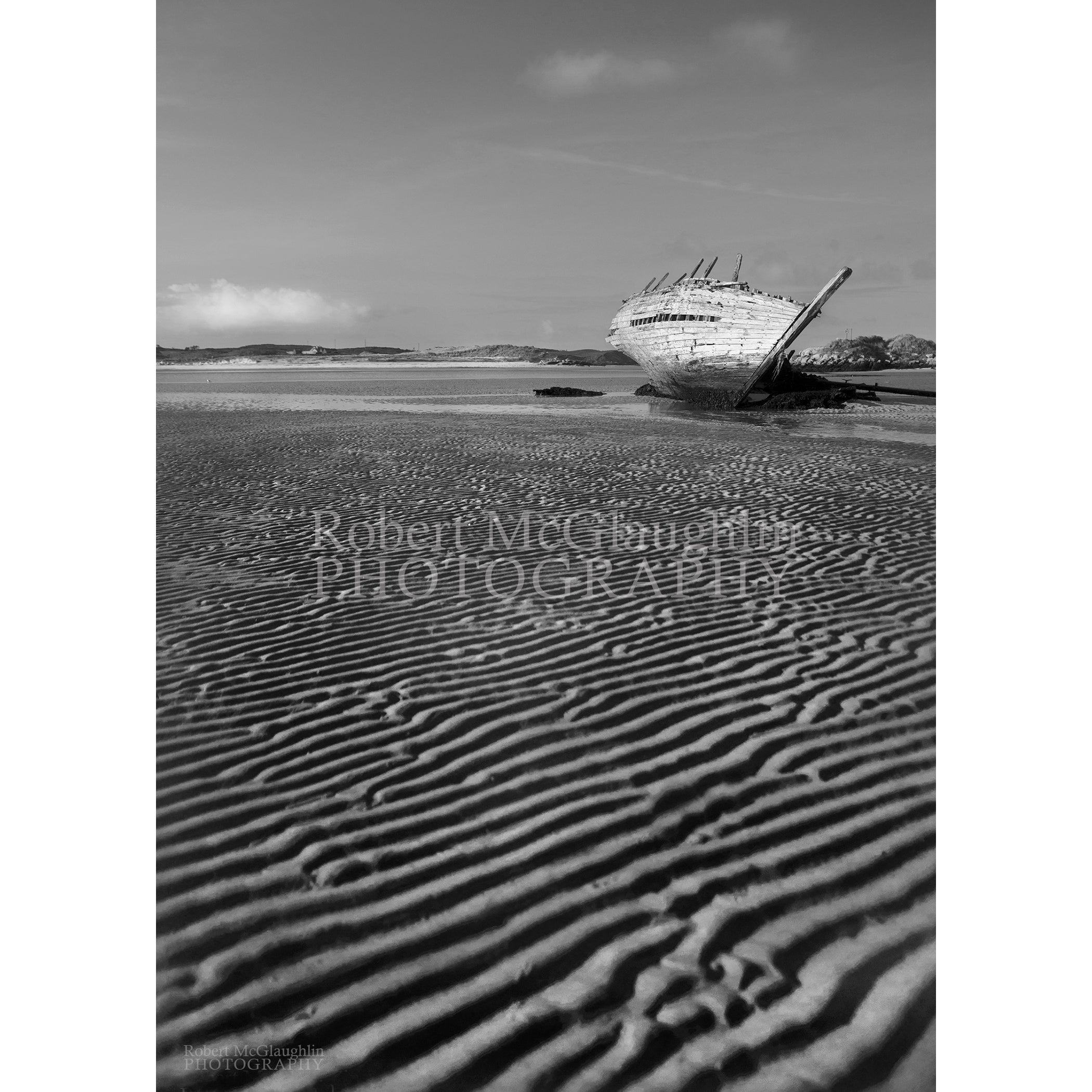 Bád Eddie Shipwreck, Bunbeg, Co. Donegal (Black and White)